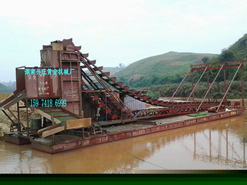 采金船-剛果金作業